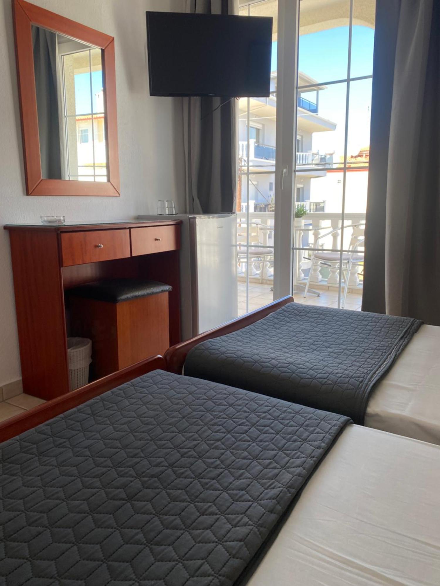 Korali Hotel Paralia Katerinis Bagian luar foto